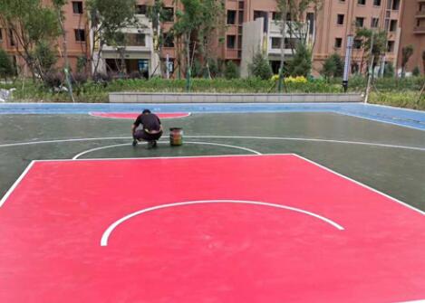 蘭州幸福家園硅pu籃球場(chǎng)施工現(xiàn)場(chǎng)